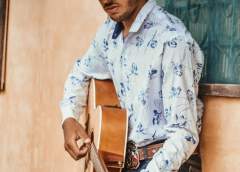 CANTOR   EMANUEL GUEDES – DE MONTADOR DE BOI BRAVO A CANTOR SERTANEJO