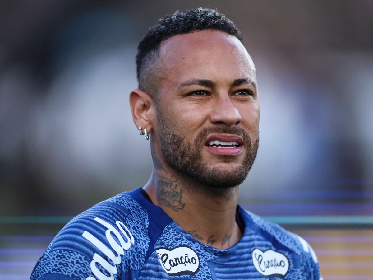 NEYMAR VAI VOLTAR AO BRASIL? MOVIMENTAÇÃO SURPREENDE E INTERNET ENTRA EM COLAPSO